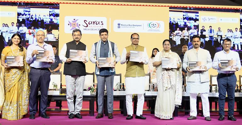 The Union Minister of Agriculture and Farmers Welfare and Rural Development, Shri Shivraj Singh Chouhan at the inauguration of Saras Aajeevika Mela 2025, in New Delhi on September 09, 2025.