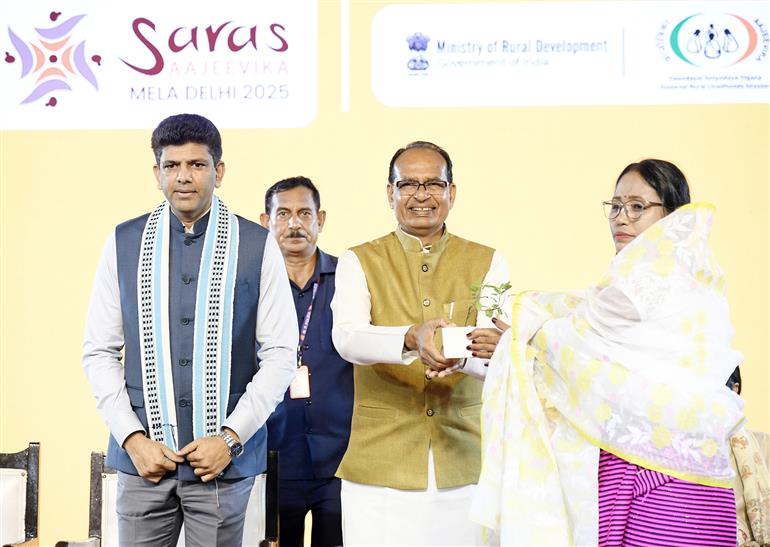 The Union Minister of Agriculture and Farmers Welfare and Rural Development, Shri Shivraj Singh Chouhan at the inauguration of Saras Aajeevika Mela 2025, in New Delhi on September 09, 2025.