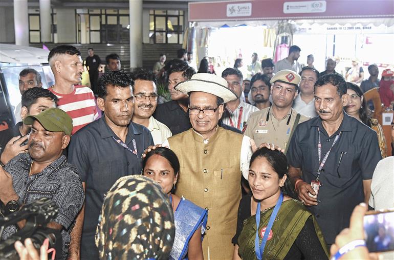 The Union Minister of Agriculture and Farmers Welfare and Rural Development, Shri Shivraj Singh Chouhan at the inauguration of Saras Aajeevika Mela 2025, in New Delhi on September 09, 2025.