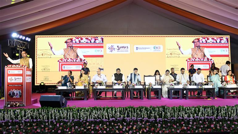 The Union Minister of Agriculture & Farmers Welfare and Rural Development, Shri Shivraj Singh Chouhan addressing at the inauguration of Saras Aajeevika Mela 2025, in New Delhi on September 09, 2025.