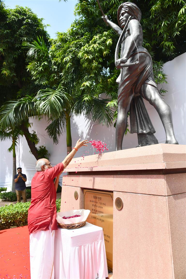 The Vice President of India, Shri C.P. Radhakrishnan paid floral tributes at Prerna Sthal in Parliament House, New Delhi on September 12, 2025.