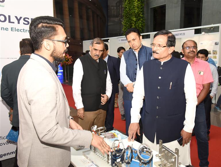 The Union Minister of State for New and Renewable Energy Shri Shripad Naik attends the valedictory session of 1st Green Hydrogen R&D Conference organised by the Ministry of New and Renewable Energy, in New Delhi on September 12, 2025.