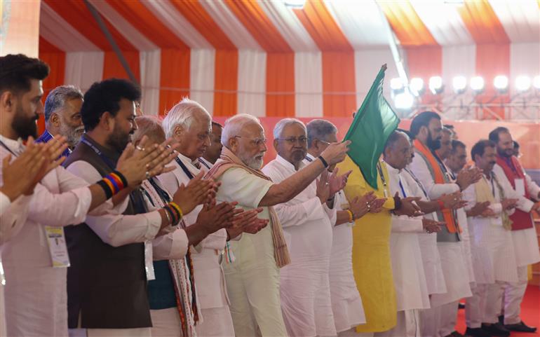 PM inaugurates and lays the foundation stone of multiple development projects at Purnea, in Bihar on September 15, 2025.  