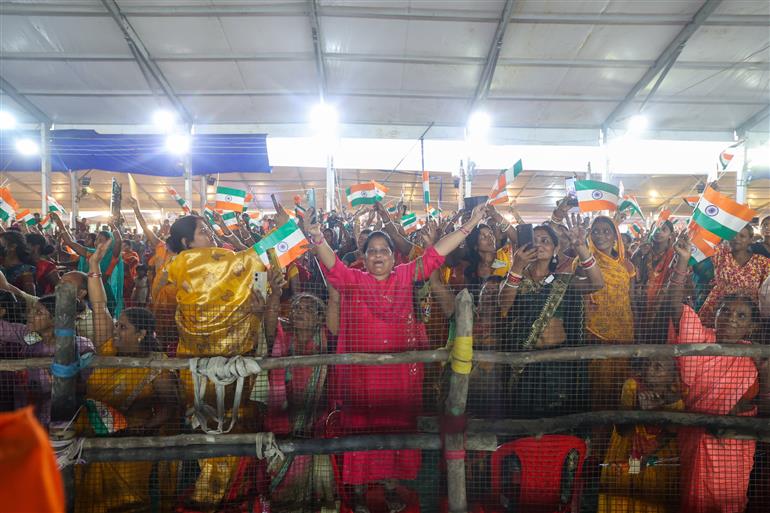 Gathering at the inauguration and laying the foundation stone of multiple development projects at Purnea, in Bihar on September 15, 2025. PM addressing on the occasion.