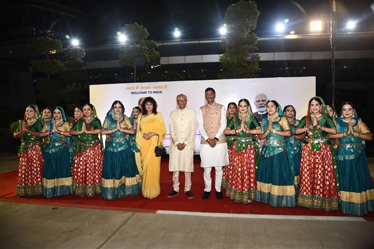 The Prime Minister of the Republic of Mauritius, Dr. Navinchandra Ramgoolam being welcomed by the Minister of State for Defence, Shri Sanjay Seth on his arrival at AFS Palam, in New Delhi, on September 15, 2025.