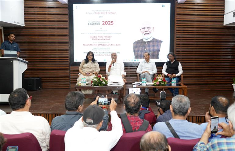 The Union Minister of Culture and Tourism, Shri Gajendra Singh Shekhawat addresses the media briefing and participates in a walk-through of the display of Prime Minister’s Mementos, 2025, in New Delhi on September 16, 2025.