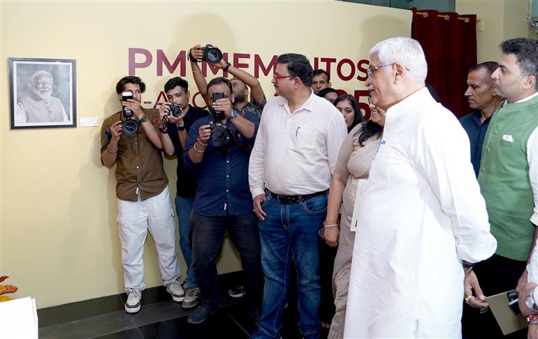 The Union Minister of Culture and Tourism, Shri Gajendra Singh Shekhawat addresses the media briefing and participates in a walk-through of the display of Prime Minister’s Mementos, 2025, in New Delhi on September 16, 2025.