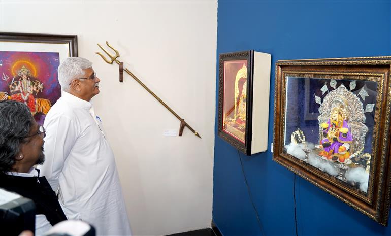 The Union Minister of Culture and Tourism, Shri Gajendra Singh Shekhawat addresses the media briefing and participates in a walk-through of the display of Prime Minister’s Mementos, 2025, in New Delhi on September 16, 2025.