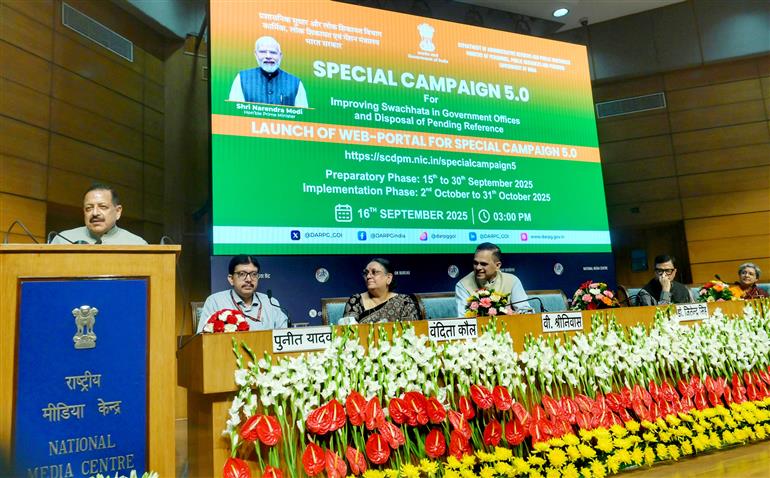 The Minister of State for Science & Technology (Independent Charge), Earth Sciences (Independent Charge), Prime Minister’s Office, Personnel, Public Grievances & Pensions, Atomic Energy and Space, Dr. Jitendra Singh addressing the media at the launch of a “Web Portal of Special Campaign 5.0” for Swachhta at National Media Centre, in New Delhi on September 16, 2025.