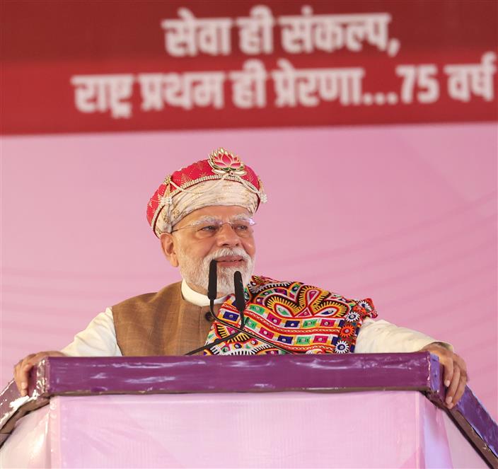PM addressing at the foundation stone laying and launch of the various projects at Dhar, in Madhya Pradesh on September 17, 2025.