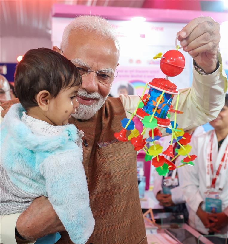 PM takes a walkthrough of Health Kiosks and PM Mitra Park Pavilion at Dhar, in Madhya Pradesh on September 17, 2025.