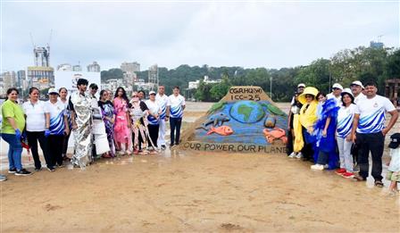 स्वच्छ भारत अभियान और प्रधानमंत्री के “स्वच्छता ही सेवा” (एसएचएस) आह्वान के तहत, भारतीय तटरक्षक बल (आईसीजी) ने 20 सितंबर, 2025 को देश भर में अंतर्राष्ट्रीय तटीय सफाई दिवस 2025 (आईसीसी-2025) मनाया।