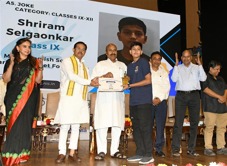 The Union Minister for Social Justice and Empowerment, Dr. Virendra Kumar, the Minister of State for Social Justice and Empowerment, Shri Ramdas Athawale and the Minister of State for Consumer Affairs, Food & Public Distribution and Social Justice & Empowerment, Shri B. L. Verma attend the ‘Sign Language Day - 2025’ celebrations, in New Delhi on September 23, 2025.