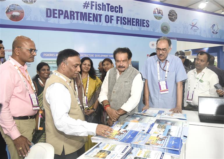 The Minister of State for Fisheries, Animal Husbandry and Dairying and Panchayati Raj, Prof. S.P. Singh Baghel visits an exhibition during the inauguration of the Fish Tech pavilion at World Food India 2025, in Bharat Mandapam, New Delhi on September 25, 2025. 