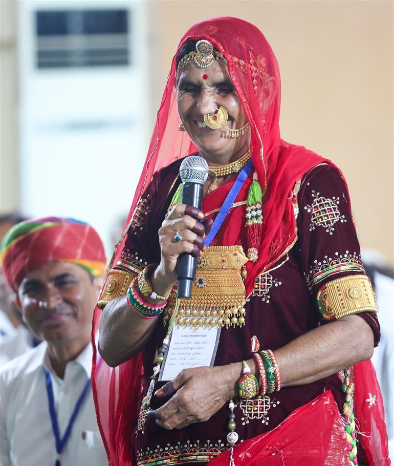 PM interacts with PM Kusum beneficiaries in Banswara, Rajasthan on September 25, 2025.