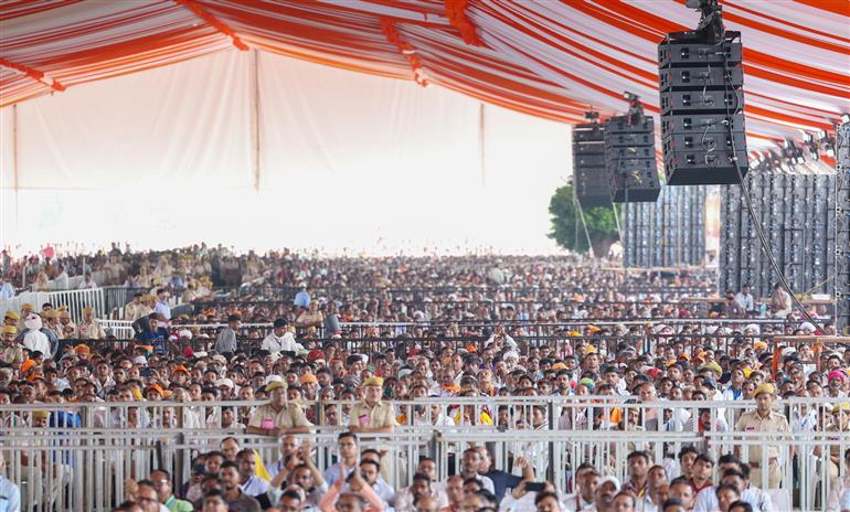 PM receives a warm welcome during the foundation stone laying and inauguration of the various projects at Banswara, in Rajasthan on September 25, 2025.