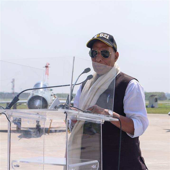 The Union Minister for Defence, Shri Rajnath Singh addressing the Decommissioning Ceremony of Mig-21, in Chandigarh on September 26, 2025. 