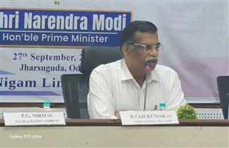 Shri R Sajikumar, Chief General Manager, BSNL, Kerala Circle, addressing a press conference in Thiruvananthapuram