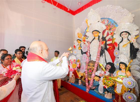 The Union Minister for Home Affairs and Cooperation, Shri Amit Shah visited and worshipped the powerful Mother Kali at the Kalighat Temple, in Kolkata on September 26, 2025.
