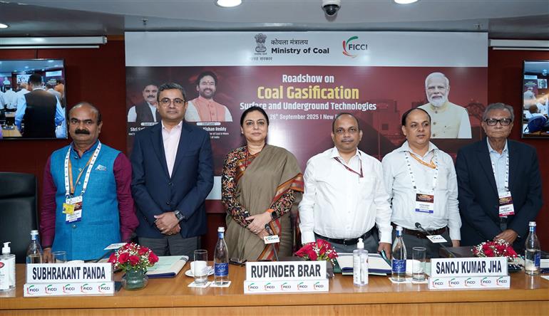 The Additional Secretary, Ministry of Coal, Smt. Rupinder Brar and the Additional Secretary, Ministry of Coal, Shri Sanoj Kumar Jha at the Roadshow on ‘Coal Gasification - Surface and Underground Technologies’ organized by FICCI, in New Delhi on September 26, 2025.