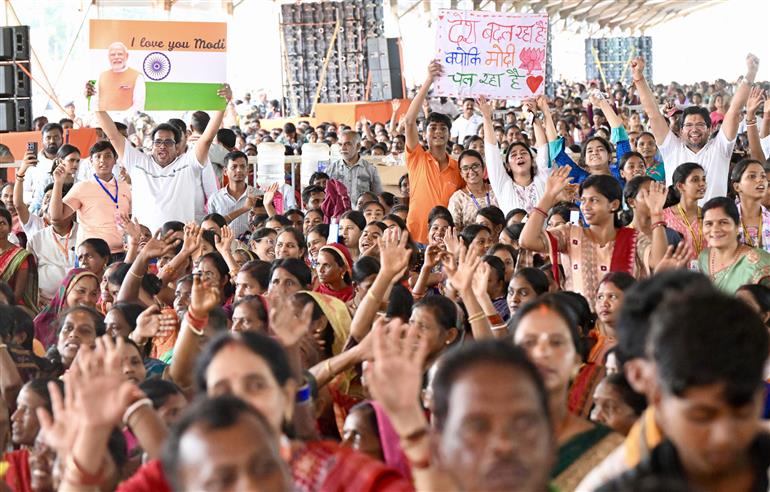 Gathering at the foundation stone laying and inauguration of multiple development projects at Jharsuguda, in Odisha on September 27, 2025. PM addressing on the occasion.