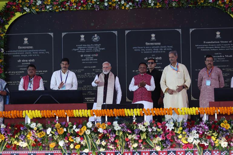 PM lays the foundation stone and inaugurates multiple development projects at Jharsuguda, in Odisha on September 27, 2025.