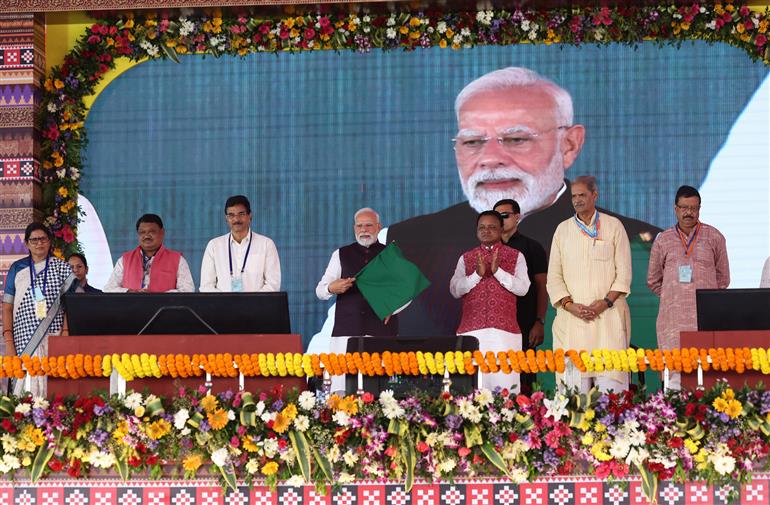 PM lays the foundation stone and inaugurates multiple development projects at Jharsuguda, in Odisha on September 27, 2025.