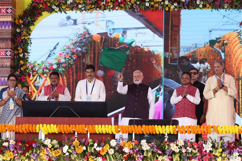 PM lays the foundation stone and inaugurates multiple development projects at Jharsuguda, in Odisha on September 27, 2025.