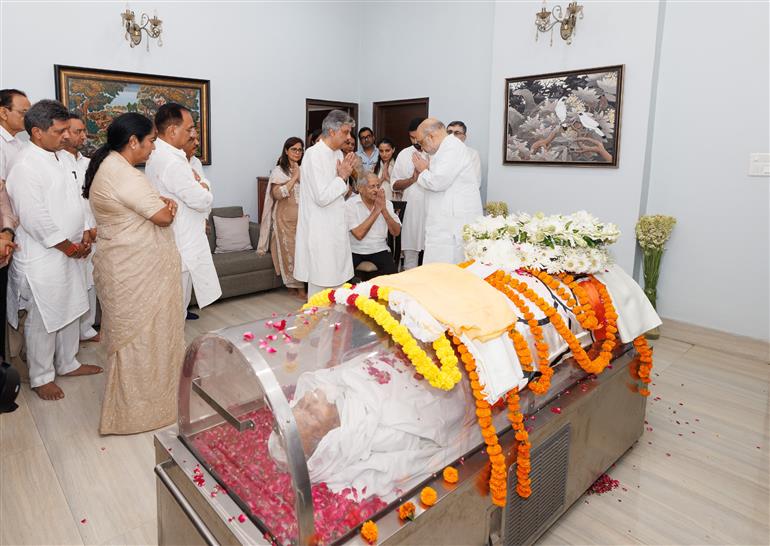 The Union Minister for Home Affairs and Cooperation, Shri Amit Shah expresses deep condolences on the demise of former MP and senior leader Shri Vijay Kumar Malhotra, in New Delhi on September 30, 2025.