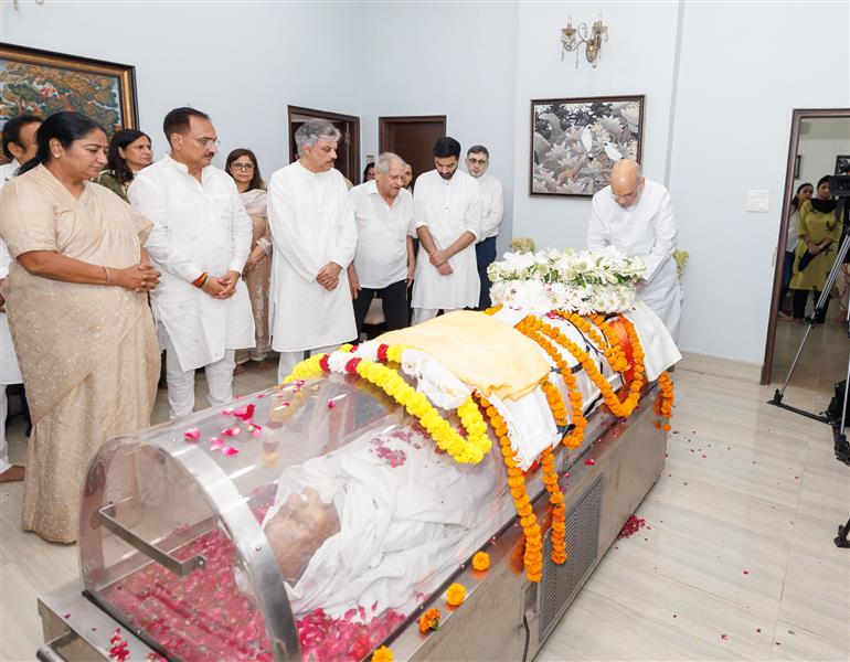 The Union Minister for Home Affairs and Cooperation, Shri Amit Shah expresses deep condolences on the demise of former MP and senior leader Shri Vijay Kumar Malhotra, in New Delhi on September 30, 2025.