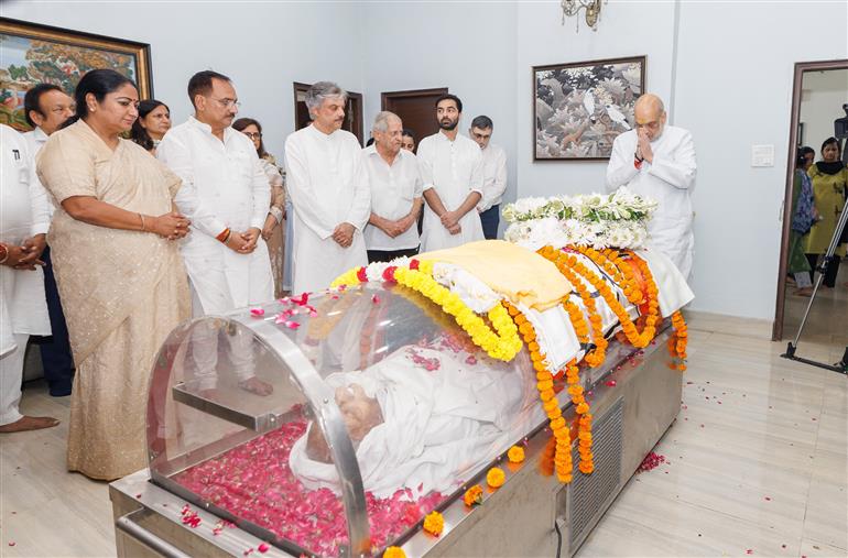 The Union Minister for Home Affairs and Cooperation, Shri Amit Shah expresses deep condolences on the demise of former MP and senior leader Shri Vijay Kumar Malhotra, in New Delhi on September 30, 2025.