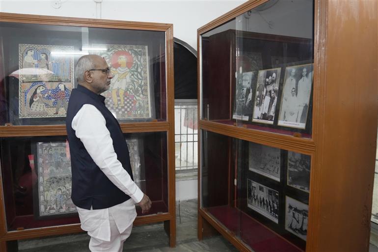 उपराष्ट्रपति श्री सी. पी. राधाकृष्णन ने 4 अप्रैल, 2026 को बिहार के पश्चिम चंपारण स्थित भितिहरवा गांधी आश्रम का दौरा किया।