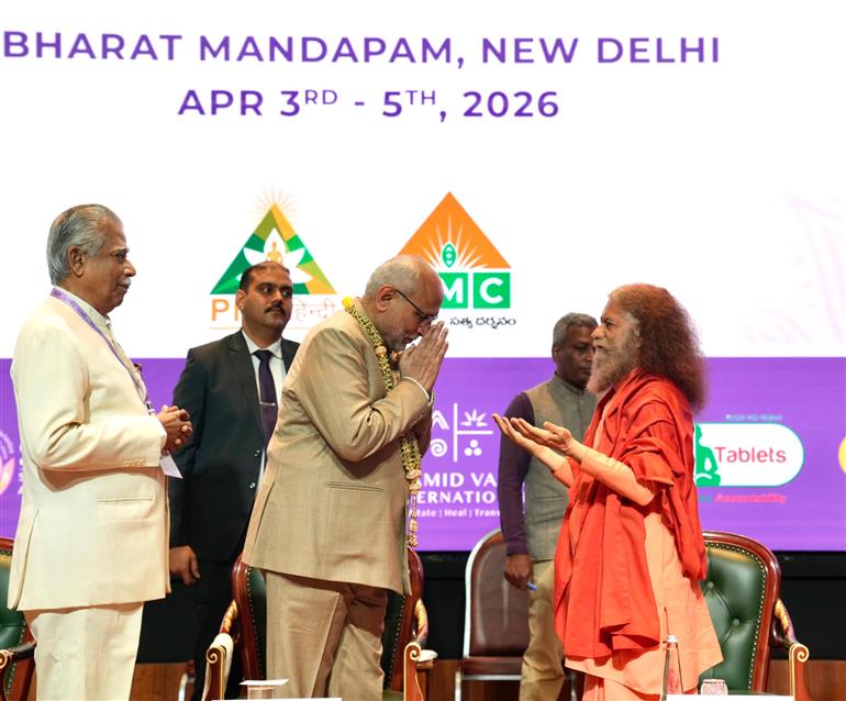 उपराष्ट्रपति श्री सी. पी. राधाकृष्णन ने 5 अप्रैल, 2026 को नई दिल्ली के भारत मंडपम में आयोजित 'ग्लोबल कॉन्फ्रेंस ऑफ मेडिटेशन लीडर्स' में शिरकत की।