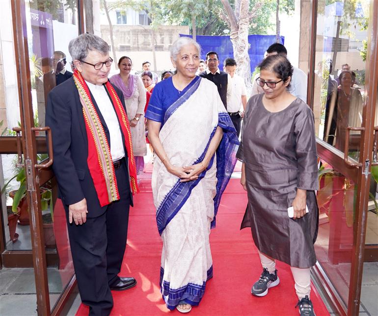 केंद्रीय वित्त और कॉर्पोरेट मामलों की मंत्री श्रीमती निर्मला सीतारमण ने 6 अप्रैल, 2026 को नई दिल्ली में स्वर्ण जयंती समारोह में शिरकत की।