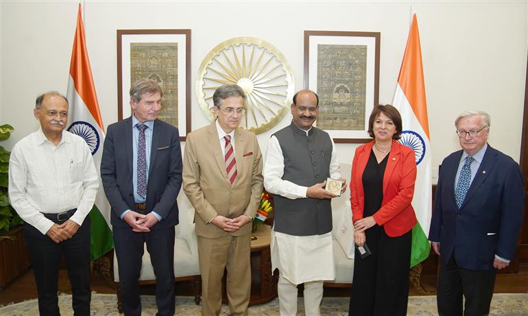 फ्रांस की सीनेट के 