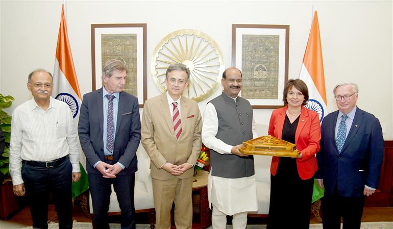 फ्रांस की सीनेट के 