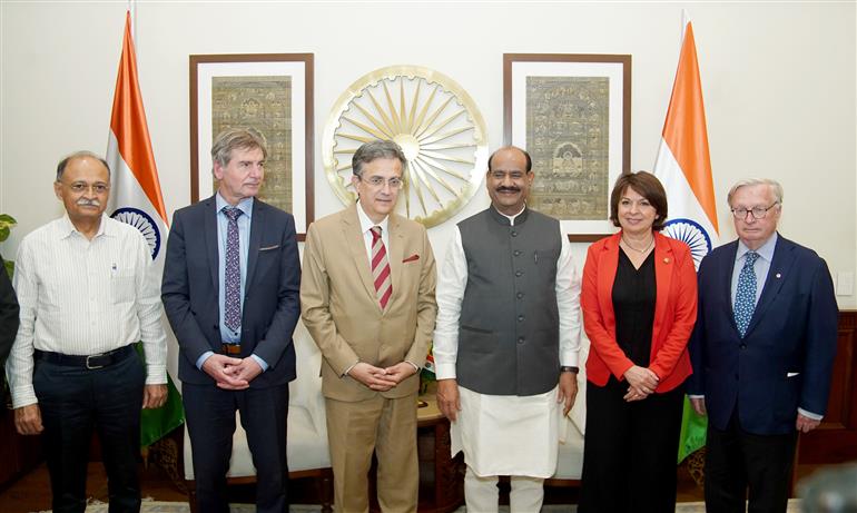 फ्रांस की सीनेट के 