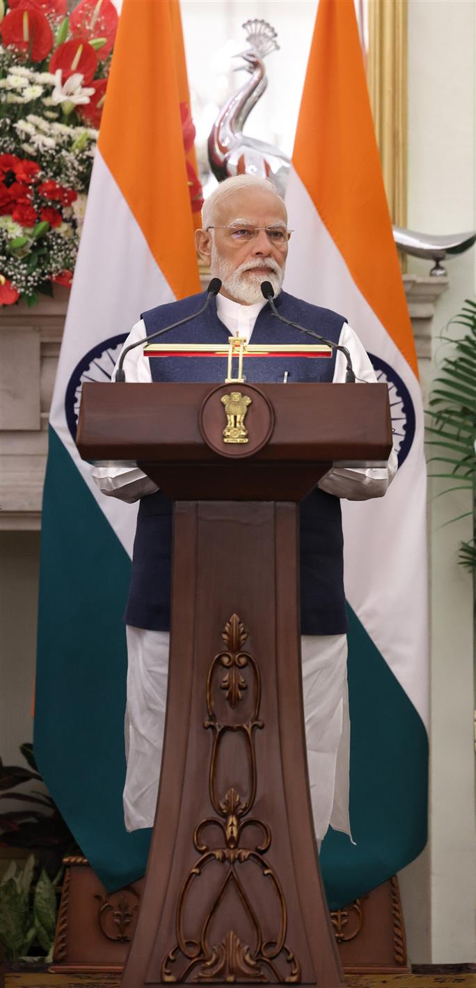 प्रधानमंत्री श्री नरेन्द्र मोदी 16 अप्रैल 2026 को नई दिल्ली स्थित हैदराबाद हाउस में  प्रेस वार्ता को संबोधित करते हुए। 
