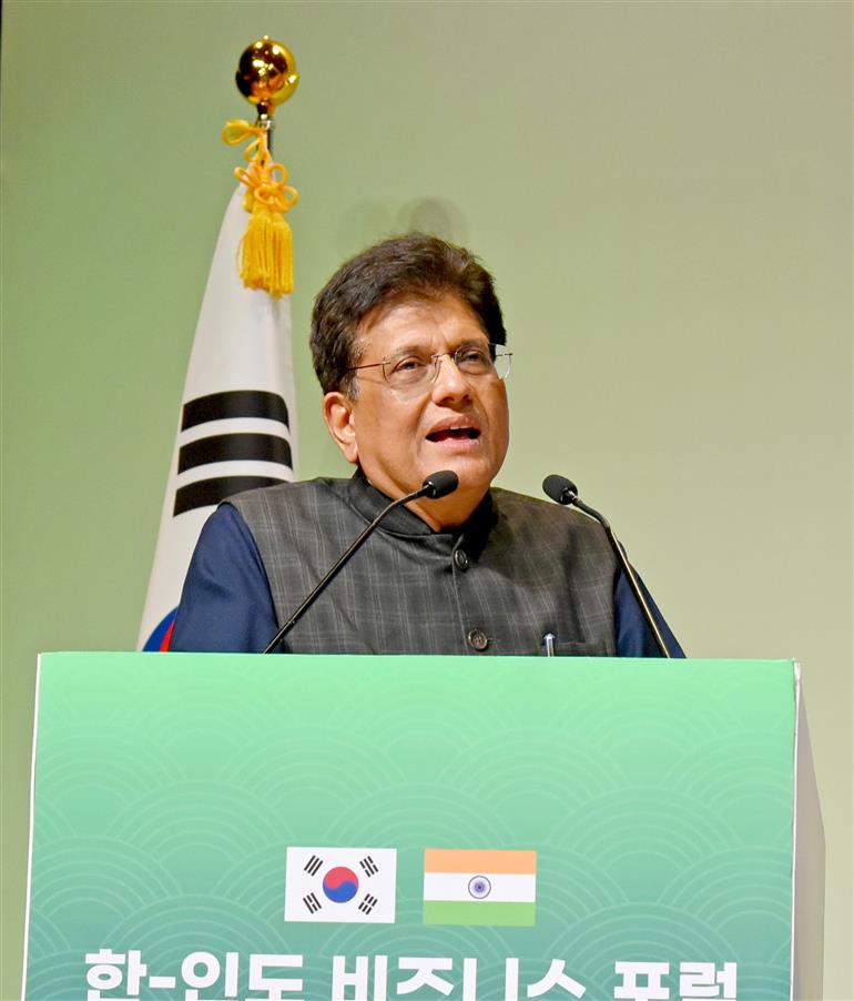 केंद्रीय वाणिज्य एवं उद्योग मंत्री श्री पीयूष गोयल 20 अप्रैल, 2026 को नई दिल्ली में भारत-कोरिया व्यापार मंच को संबोधित करते हुए।