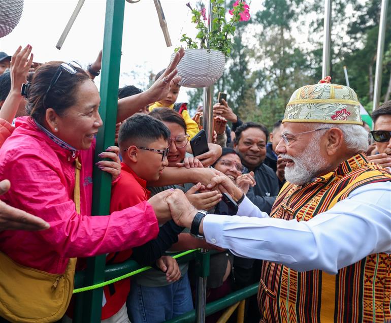 प्रधानमंत्री श्री नरेन्द्र मोदी का 27 अप्रैल, 2026 को सिक्किम के गंगटोक पहुंचने पर लोगों ने उत्साह के साथ स्वागत किया।