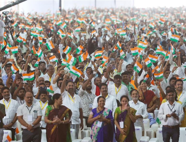 प्रधानमंत्री श्री नरेन्द्र मोदी ने 1 अगस्त 2026 को आंध्र प्रदेश के भोगापुरम में विभिन्न परियोजनाओं के शिलान्यास एवं उद्घाटन कार्यक्रम में हिस्सा लिया और इस अवसर पर संबोधित किया।