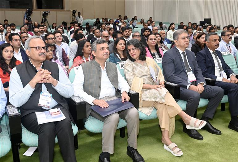 औषधि विभाग के सचिव श्री मनोज जोशी ने 7 अगस्त 2026 को नई दिल्ली स्थित विज्ञान भवन में आयोजित  'इंडिया मेडिकल डिवाइसेस 2026' कार्यक्रम के 9वें संस्करण में शिरकत की।