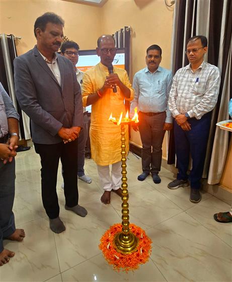 Media Workshop #Vartalap was inaugurated by Minister for Agriculture, Government of West Bengal, Shri Dudh Kumar Mondal and Shri TVK  Reddy, Director General, Eastern Zone, PIB & CBC at Abdarpur, Birbhum today.