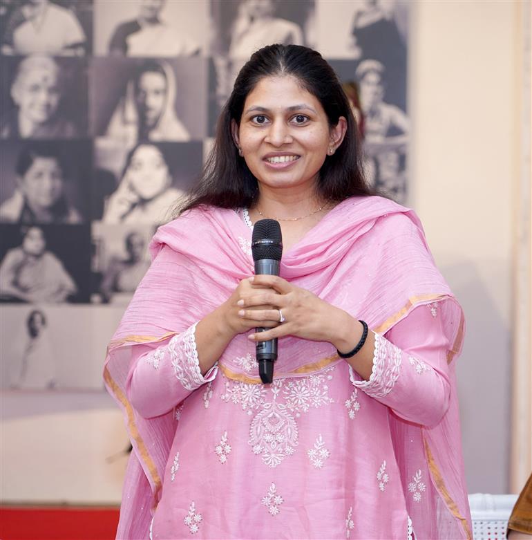 युवा मामले एवं खेल राज्य मंत्री श्रीमती रक्षा निखिल खडसे ने 7 अगस्त 2026 को नई दिल्ली में “साड़ी शस्त्र” प्रदर्शनी के उद्घाटन समारोह में शिरकत की।