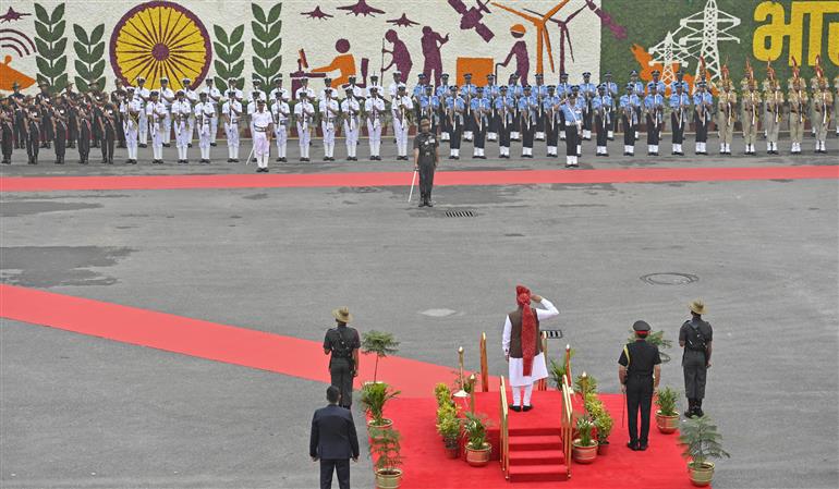 وزیراعظم جناب نریندر مودی، 15 اگست 2026 کو، دہلی کے لال قلعہ پر منعقدہ 80 ویں یوم آزادی کی تقریبات میں شرکت کرتے ہوئے۔:Prime Minister