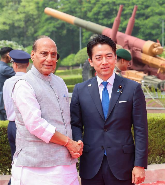 20 अगस्त 2026 को नई दिल्ली के मानेकशॉ सेंटर में केंद्रीय रक्षा मंत्री श्री राजनाथ सिंह और जापान के रक्षा मंत्री श्री शिंजिरो कोइज़ुमी के बीच हुई द्विपक्षीय बैठक की झलकियां।