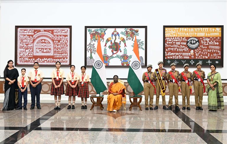 राष्ट्रपति श्रीमती द्रौपदी मुर्मु 28 अगस्त, 2026 को नई दिल्ली स्थित राष्ट्रपति भवन में 
