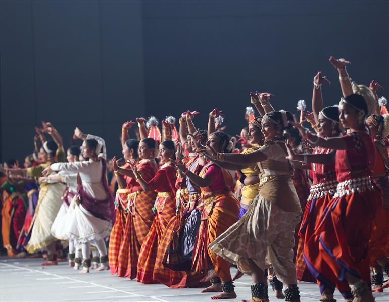 प्रधानमंत्री श्री नरेन्द्र मोदी ने 7 फरवरी 2026 को मलेशिया के कुआलालंपुर में भारतीय समुदाय द्वारा आयोजित कार्यक्रम में शिरकत की।:Prime Minister