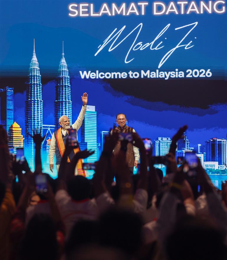 प्रधानमंत्री श्री नरेन्द्र मोदी ने 7 फरवरी 2026 को मलेशिया के कुआलालंपुर में भारतीय समुदाय द्वारा आयोजित कार्यक्रम में शिरकत की।:Prime Minister