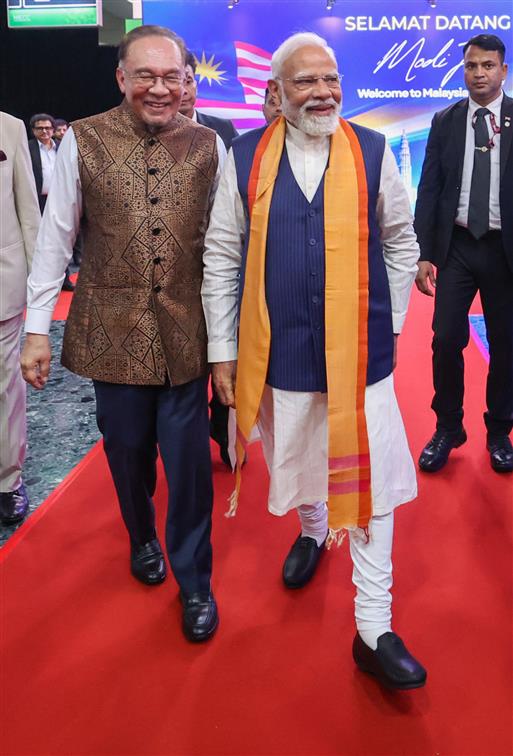 प्रधानमंत्री श्री नरेन्द्र मोदी ने 7 फरवरी 2026 को मलेशिया के कुआलालंपुर में भारतीय समुदाय द्वारा आयोजित कार्यक्रम में शिरकत की।:Prime Minister